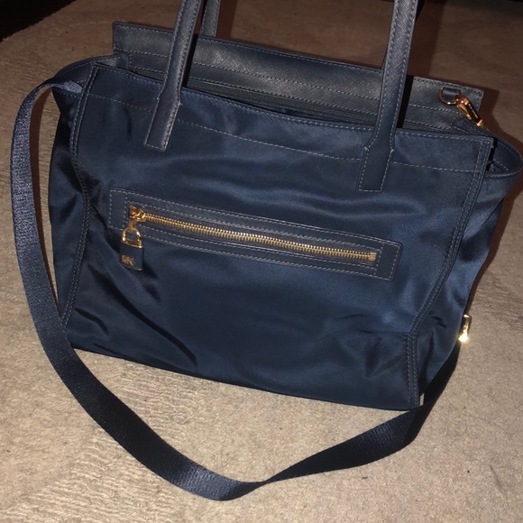 USED ONCE Michael Kors Tote/Crossbody Bag - Picture 1 of 8